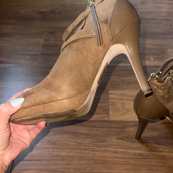 White House Black Market Brown Ankle Booties - Picture 6 of 9